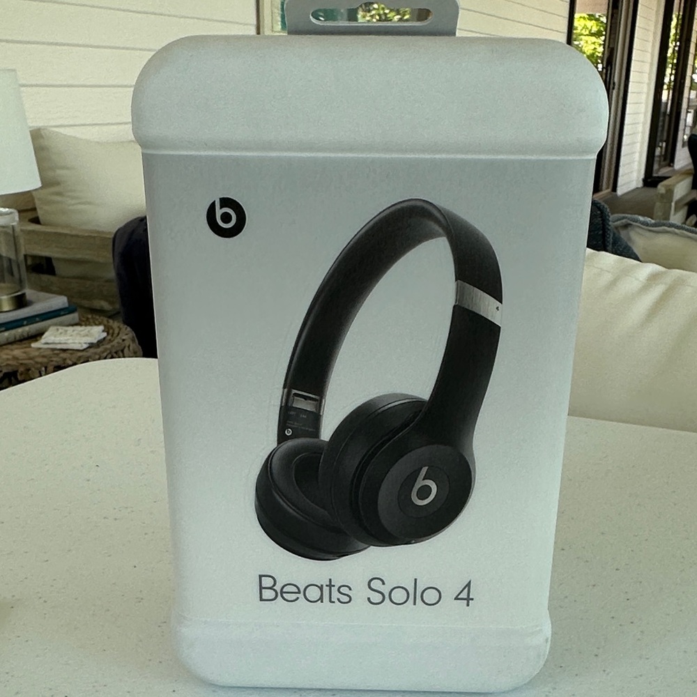 Solo 4 Over-Ear Headphones - Blackbeard Solo 4 NIB